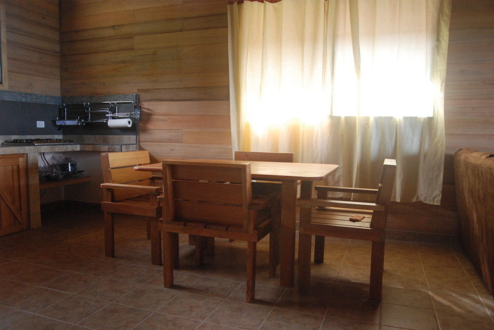 Many'S House Hotel Ballena Bagian luar foto